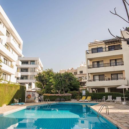 One Bedroom Apartment In Paphos In Good Location Eksteriør billede